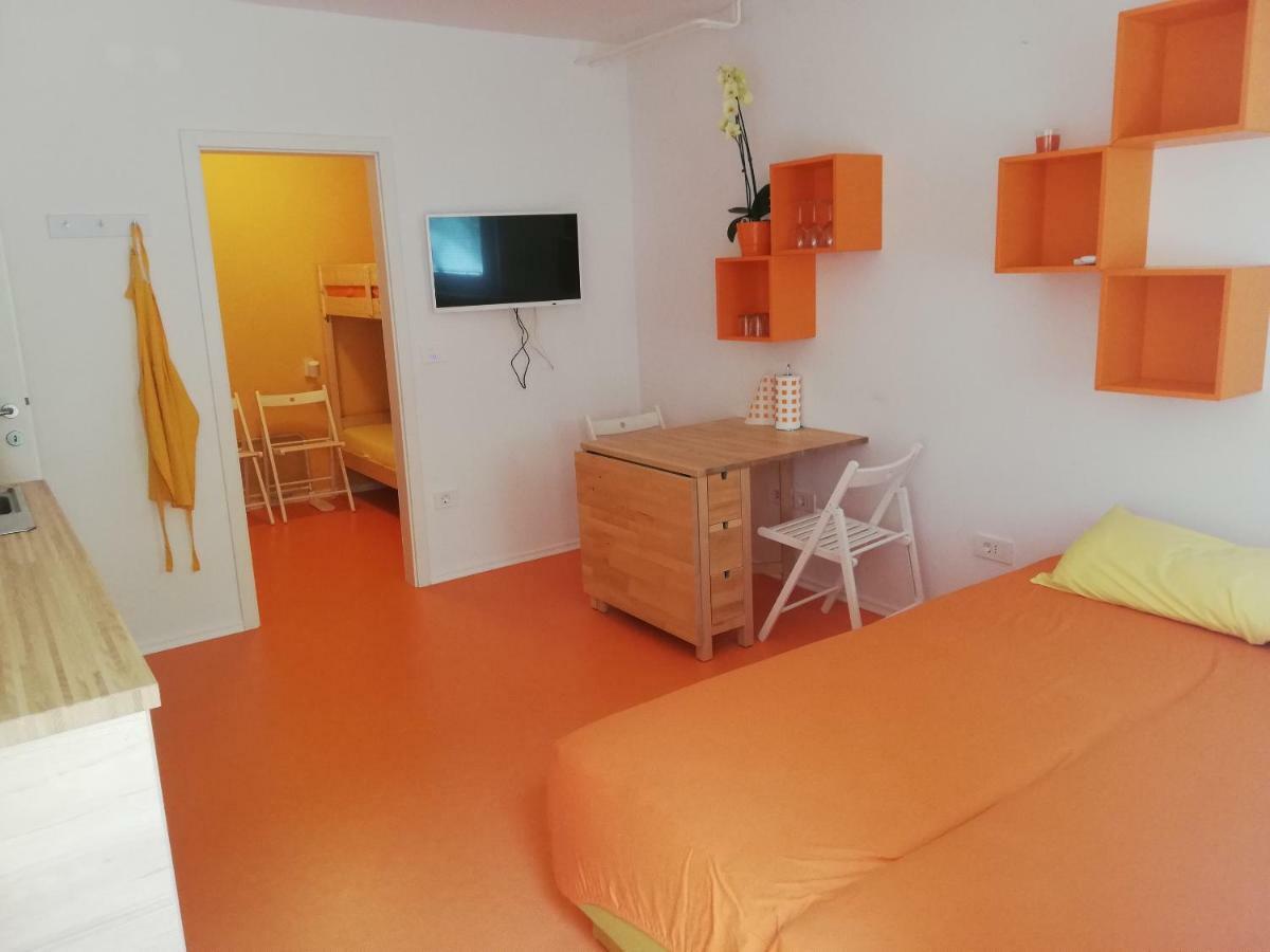 Apartma Ada イゾラ エクステリア 写真