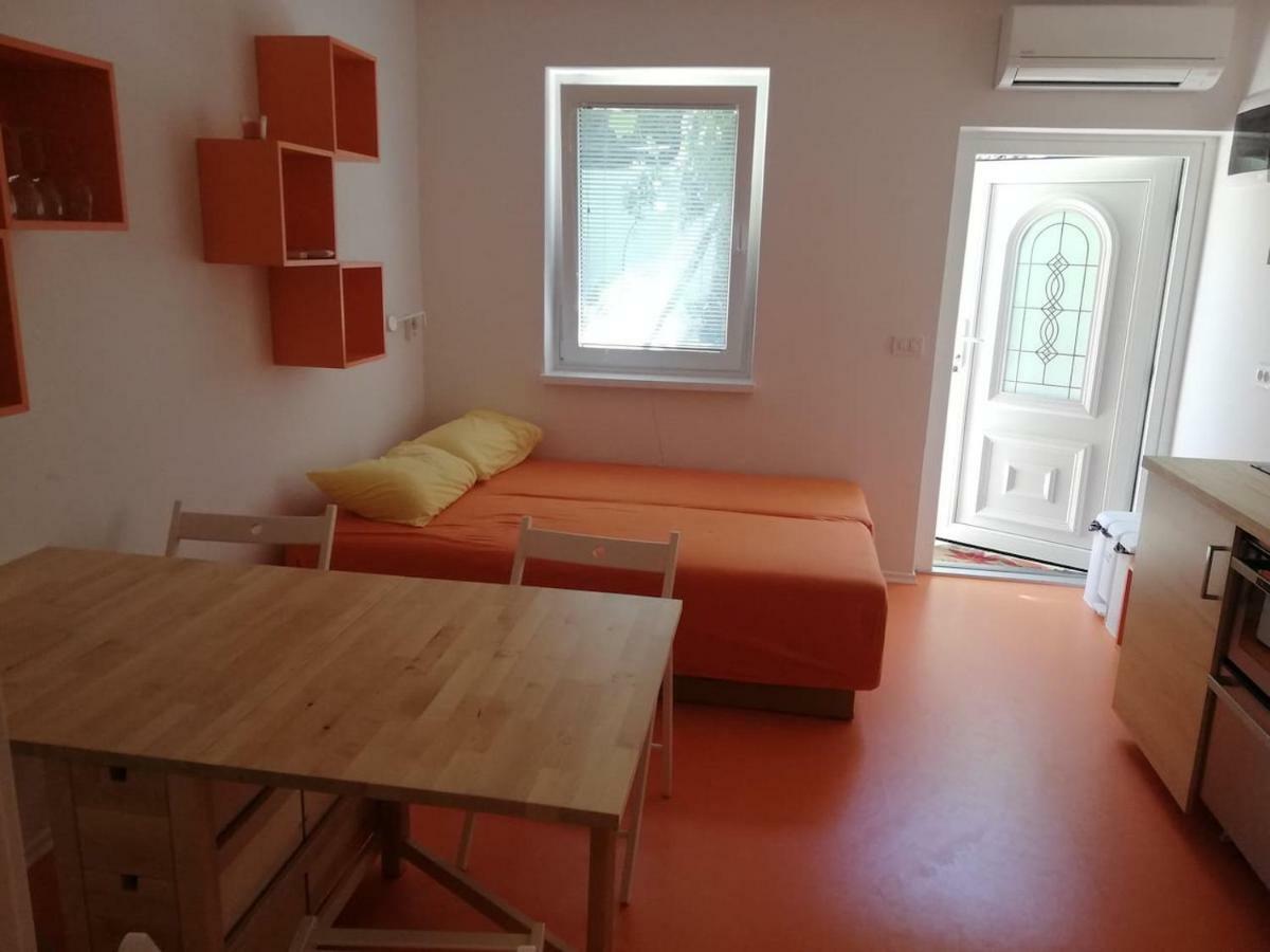 Apartma Ada イゾラ エクステリア 写真